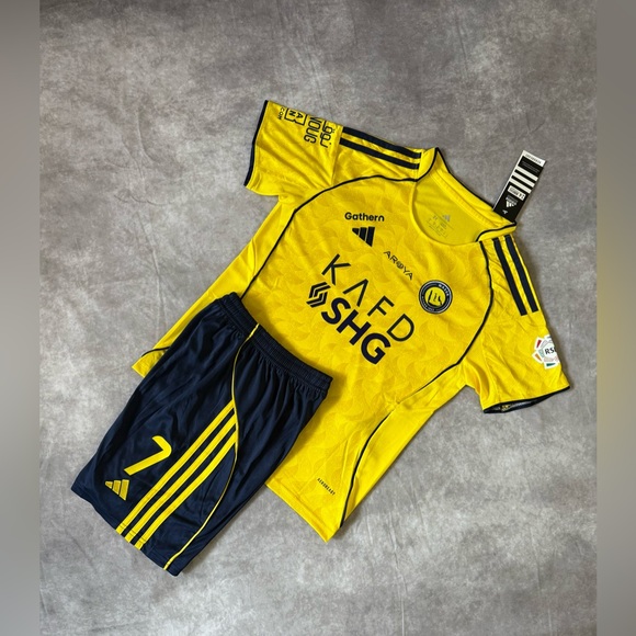 Al Nassar Home Cristiano Ronaldo 7 set for kids - Picture 6 of 8